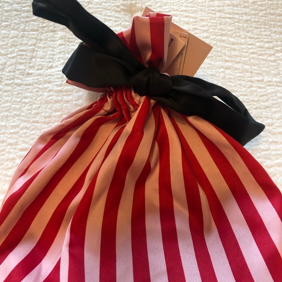 NWT Victoria’s Secret Pink & Red Striped Slippers | Size 7/8 - Picture 9 of 11